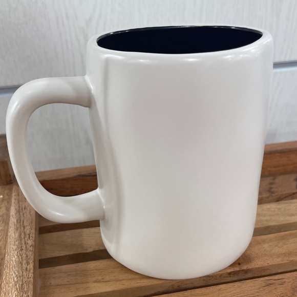 Rae Dunn Halloween Black cat In Moonlight Spooky Ceramic Coffee Mug NWT - Picture 5 of 6